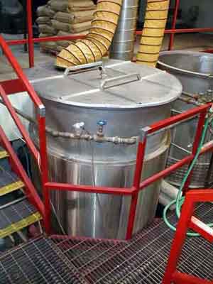[View of kettle]